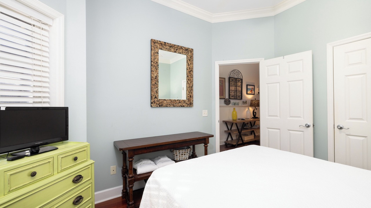Photo of Bedroom in Waters Edge