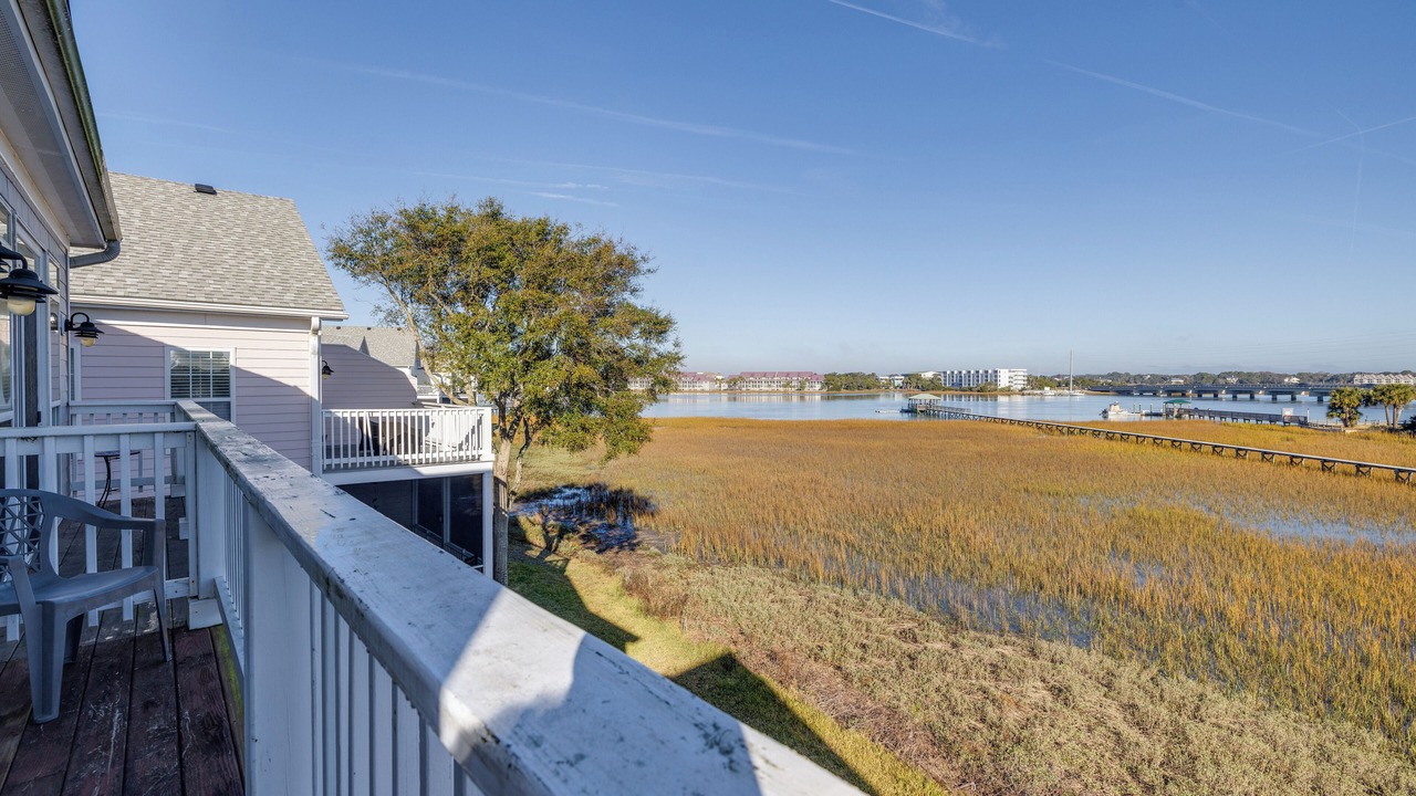 Photo of Patio Balcony in Waters Edge