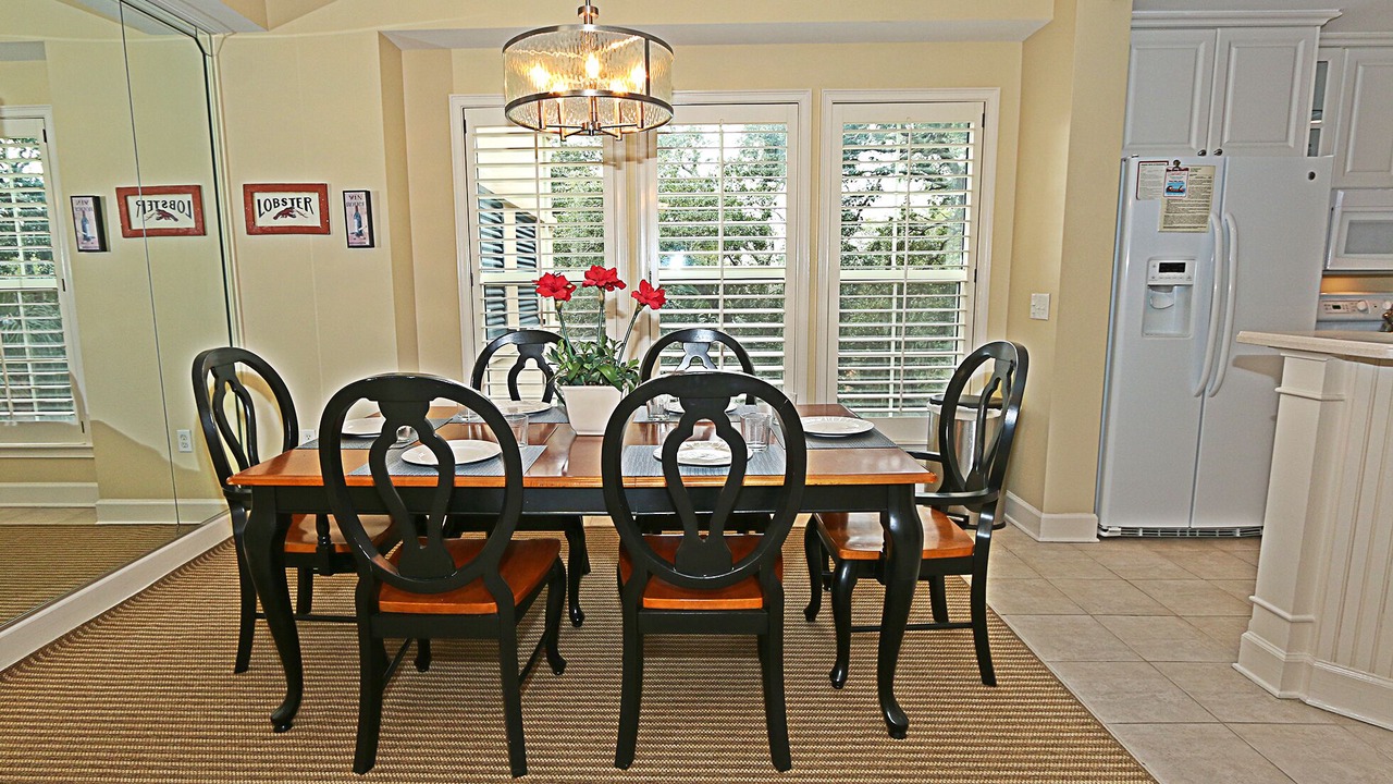 Photo of Livingroom in North Forest Beach