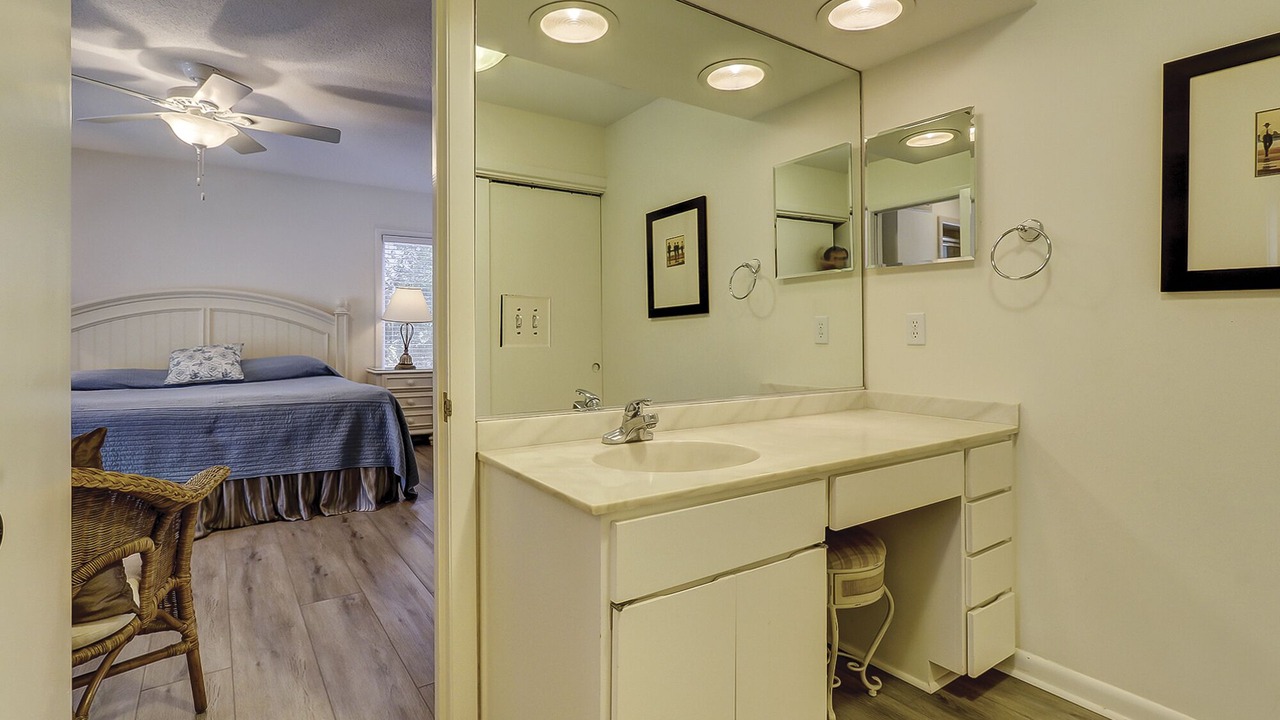 Photo of Bathroom in Baynard Oaks