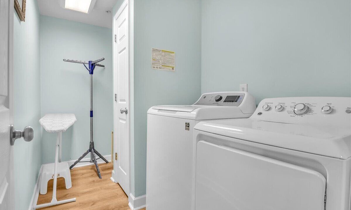 Photo of Bedroom in Cherry Grove Beach