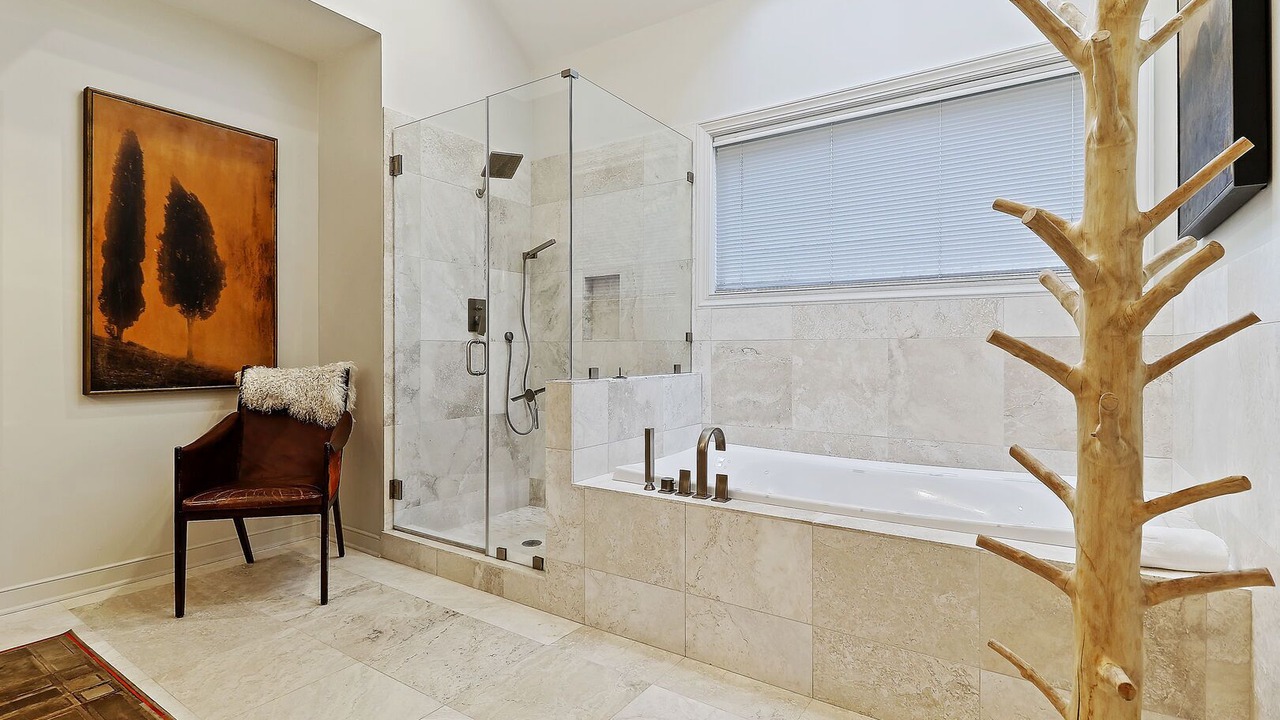 Photo of Bathroom in Vanderhorst Plantation