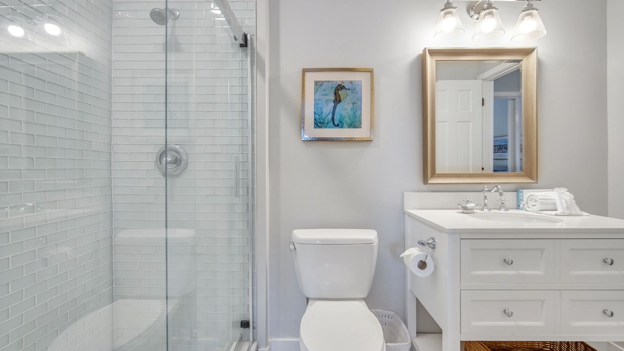 Photo of Bathroom in Harbour Town