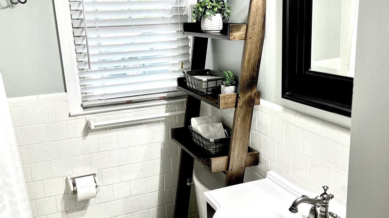 Photo of Bathroom in Old Village
