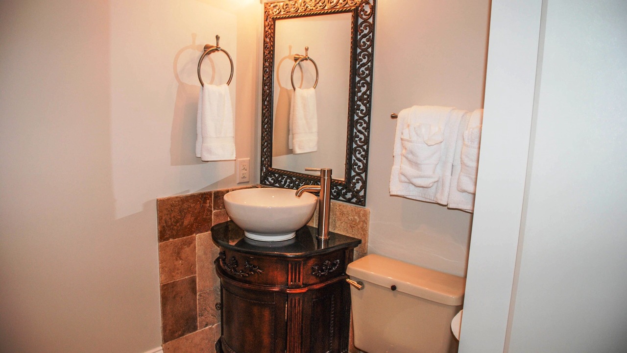 Photo of Bathroom in Arcadian Shores