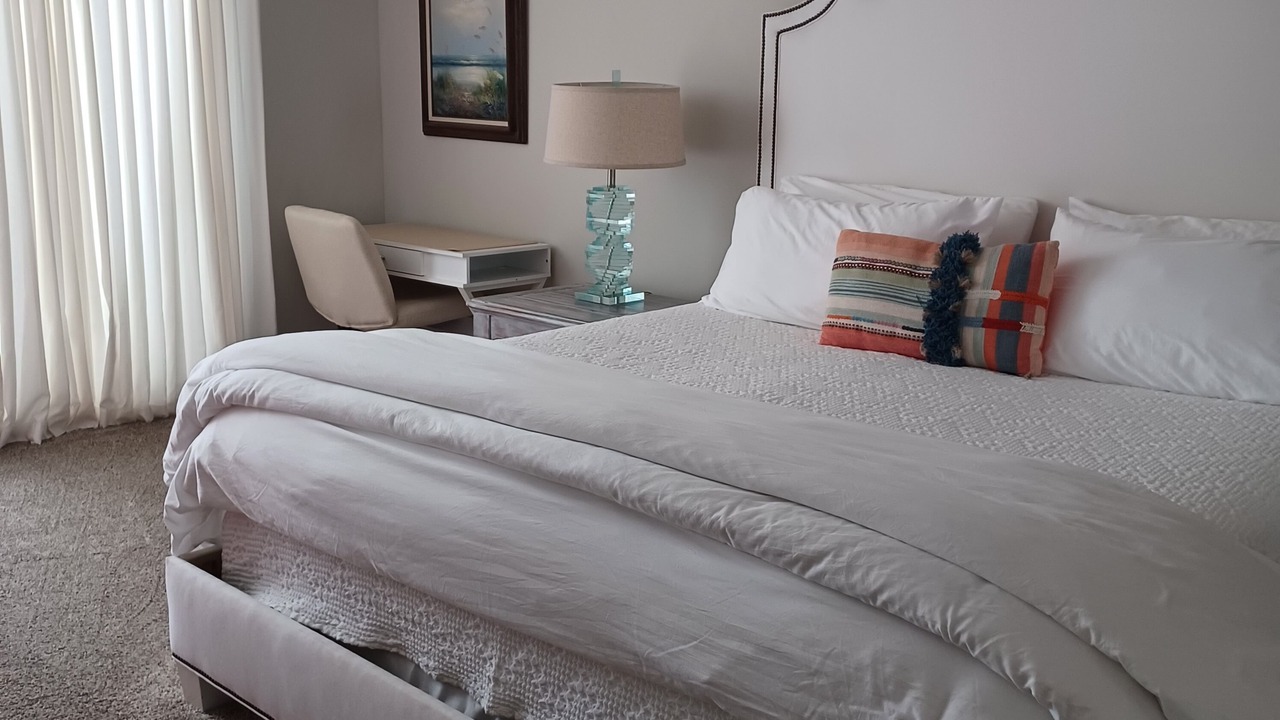 Photo of Bedroom in Arcadian Shores