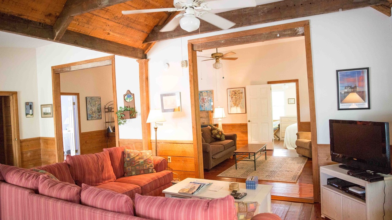Photo of Livingroom in Sullivan's Island