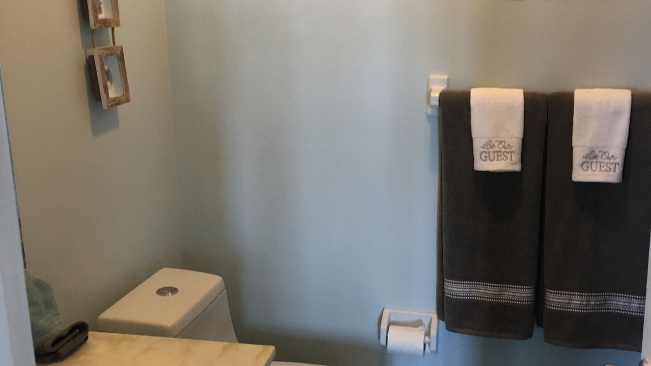 Photo of Bathroom in Bohicket Marina Village