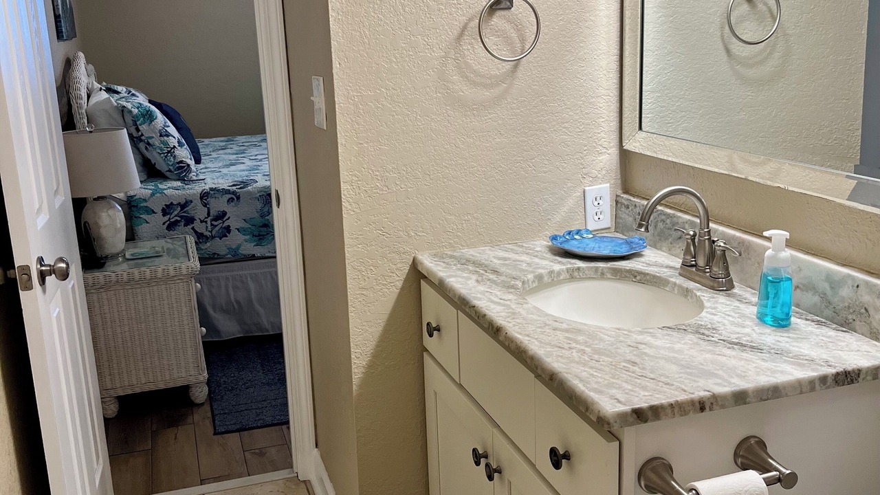Photo of Bathroom in Garden City