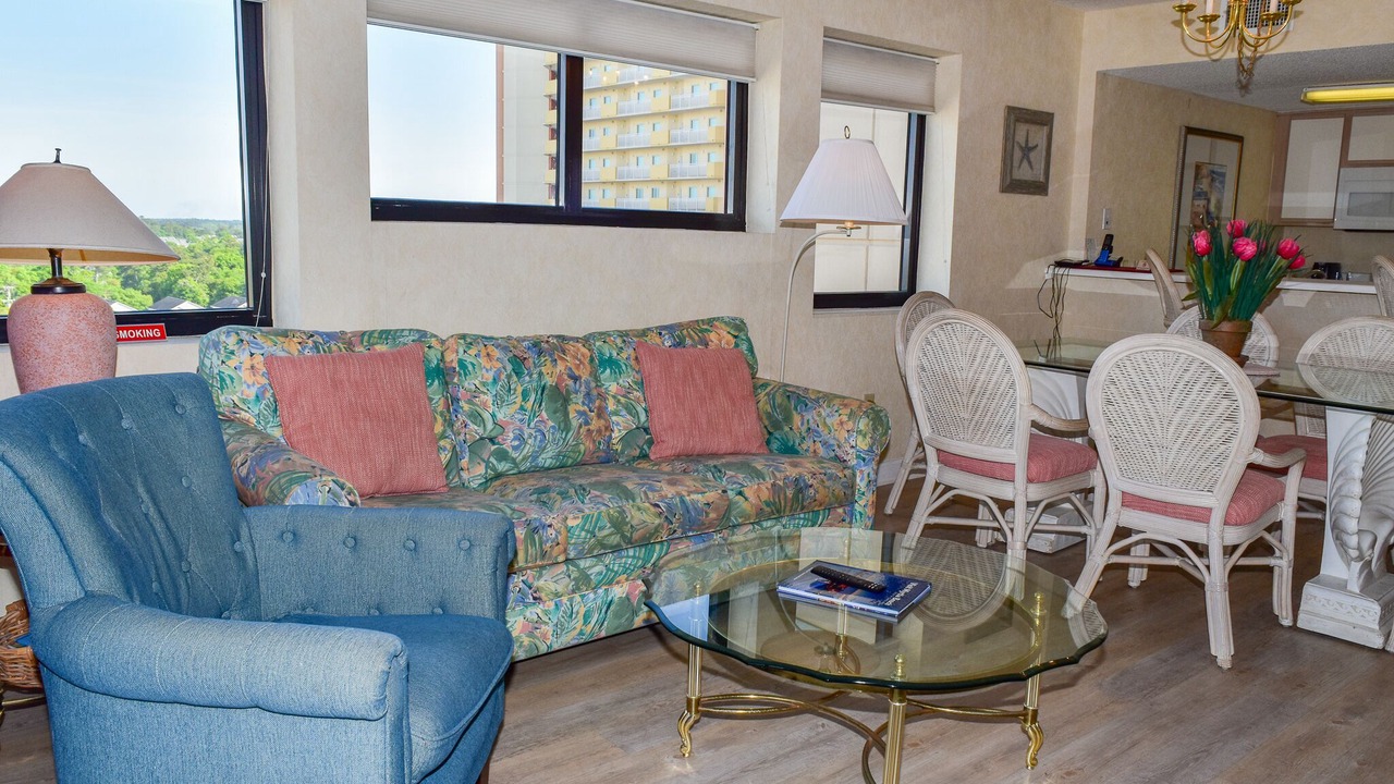 Photo of Livingroom in Ocean Drive
