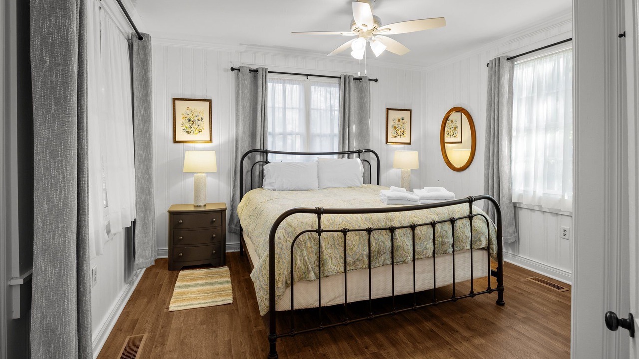 Photo of Bedroom in Sullivan's Island