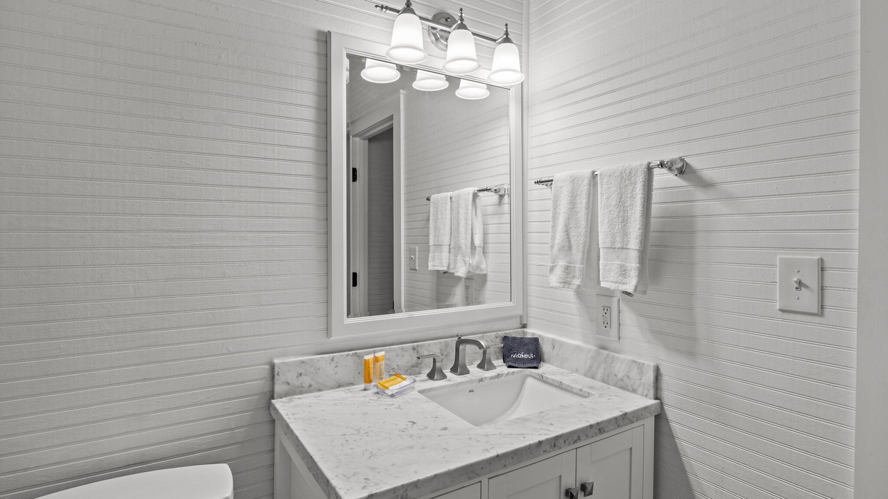 Photo of Bathroom in Sullivan's Island