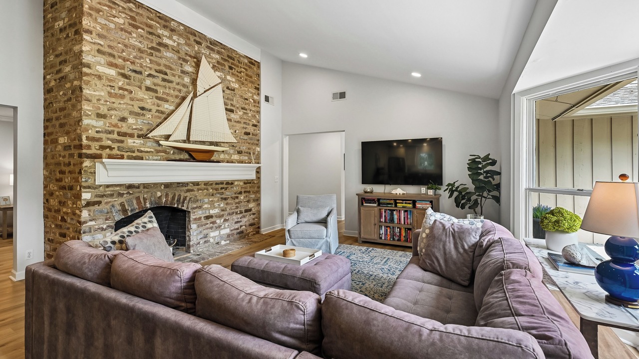Photo of Livingroom in Heritage Woods
