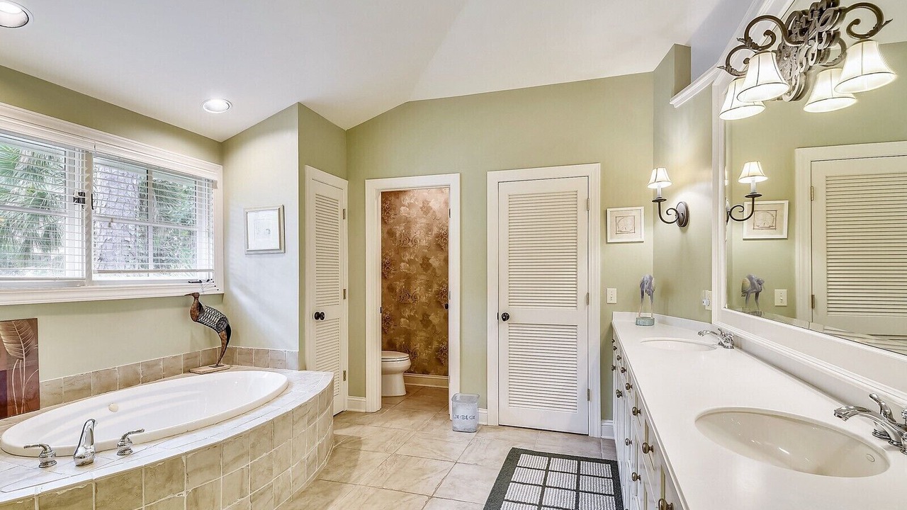 Photo of Bathroom in Heritage Woods