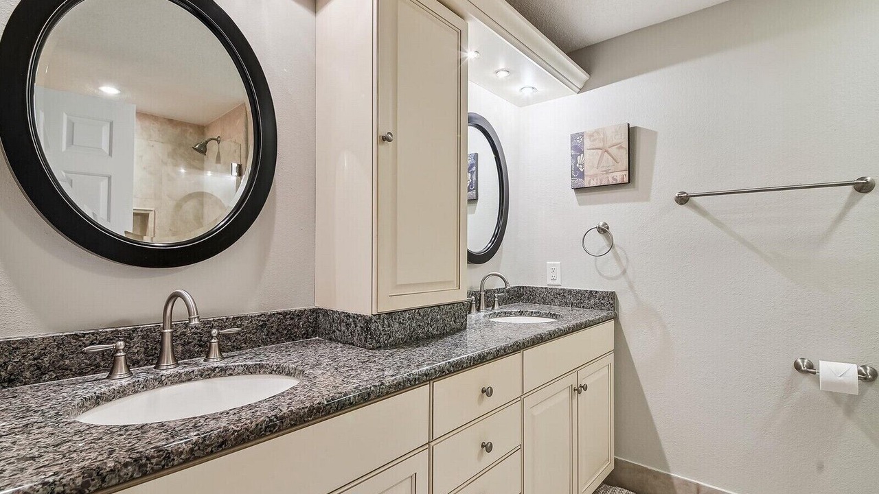 Photo of Bathroom in South Beach