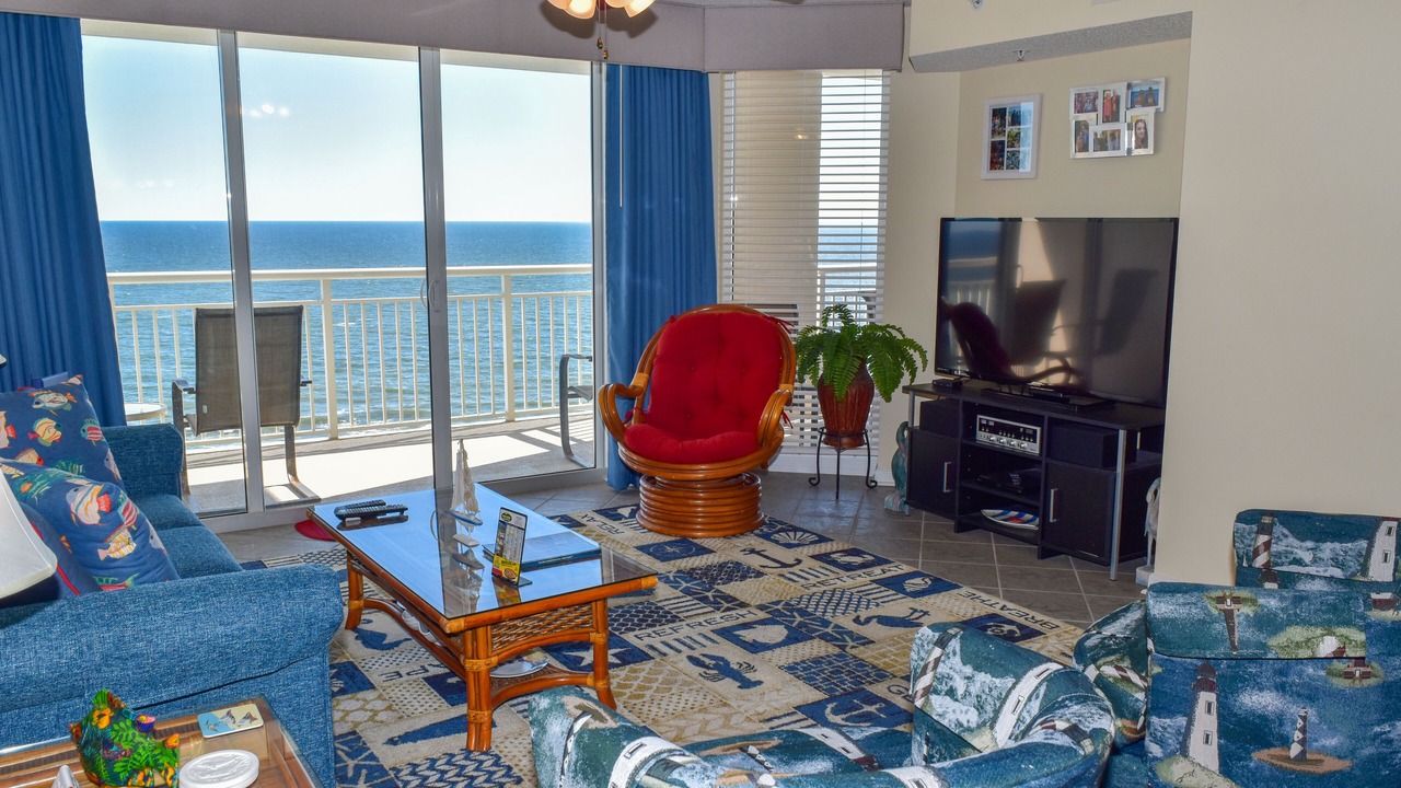 Photo of Livingroom in Crescent Beach