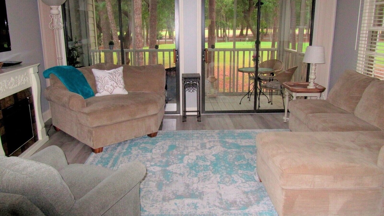 Photo of Livingroom in Pawleys Island