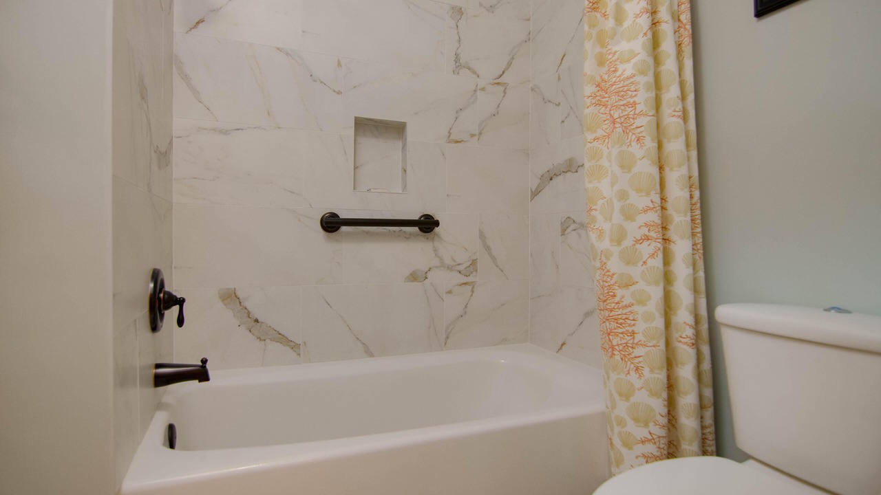 Photo of Bathroom in Oceanmarsh Subdivision