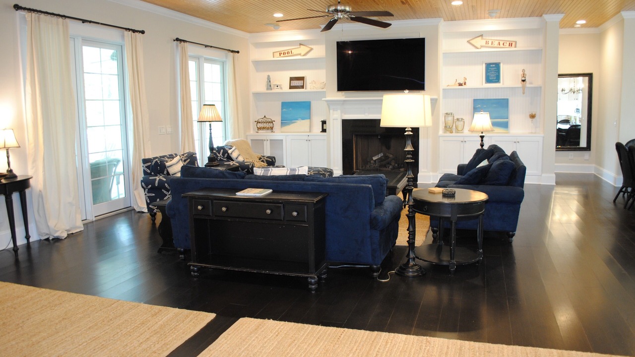 Photo of Livingroom in North Litchfield Beach