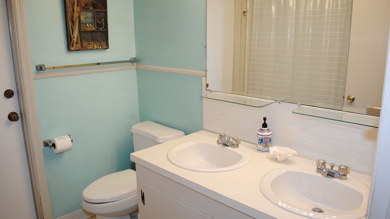 Photo of Bathroom in North Litchfield Beach