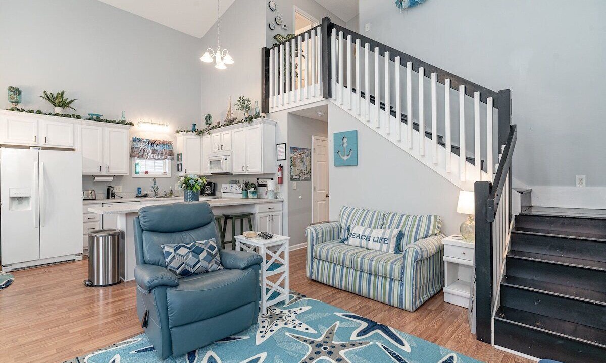 Photo of Livingroom in Surfside Beach