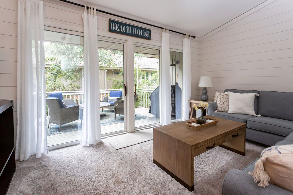 Photo of Livingroom in Sea Pines