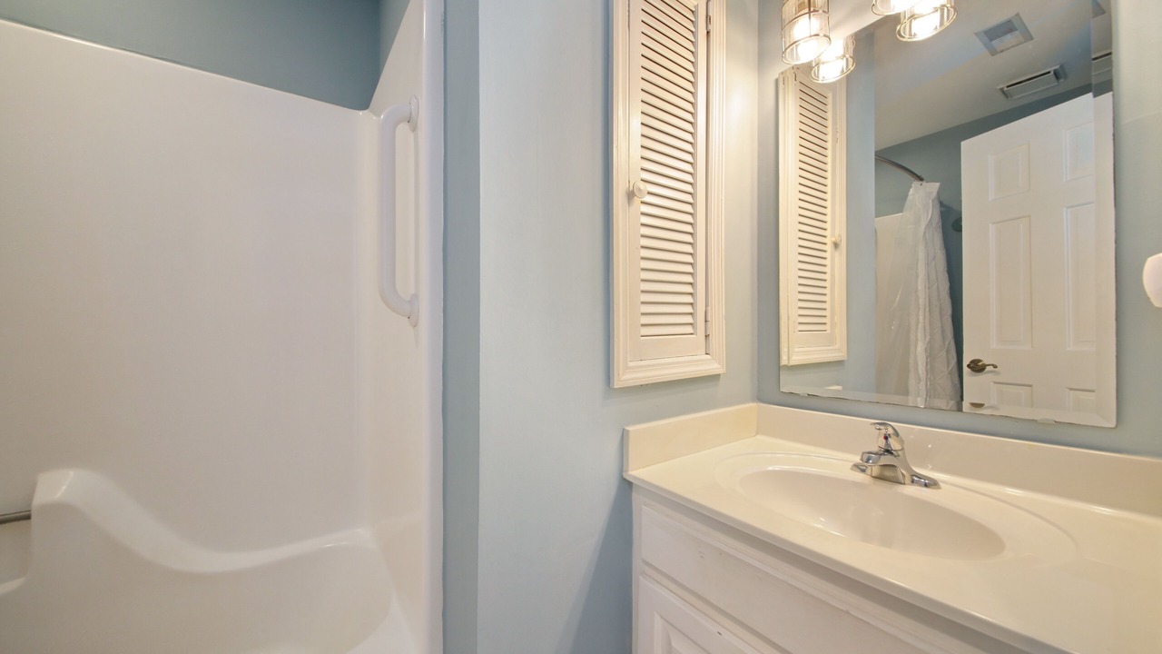 Photo of Bathroom in Surfside Beach