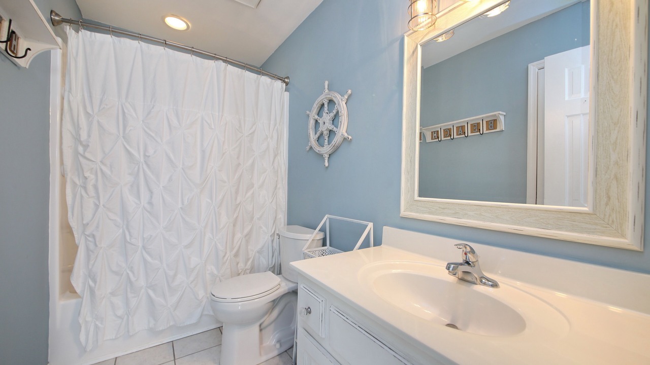 Photo of Bathroom in Surfside Beach