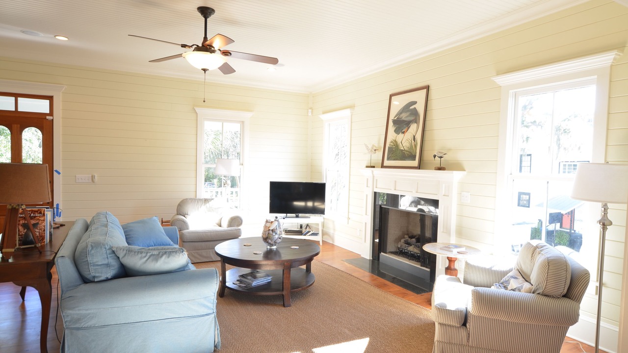 Photo of Livingroom in McClellanville