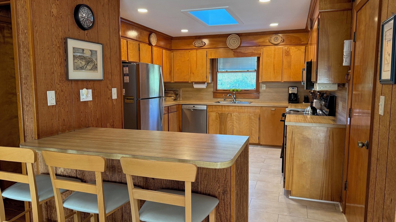Photo of Kitchen in Debordieu Colony