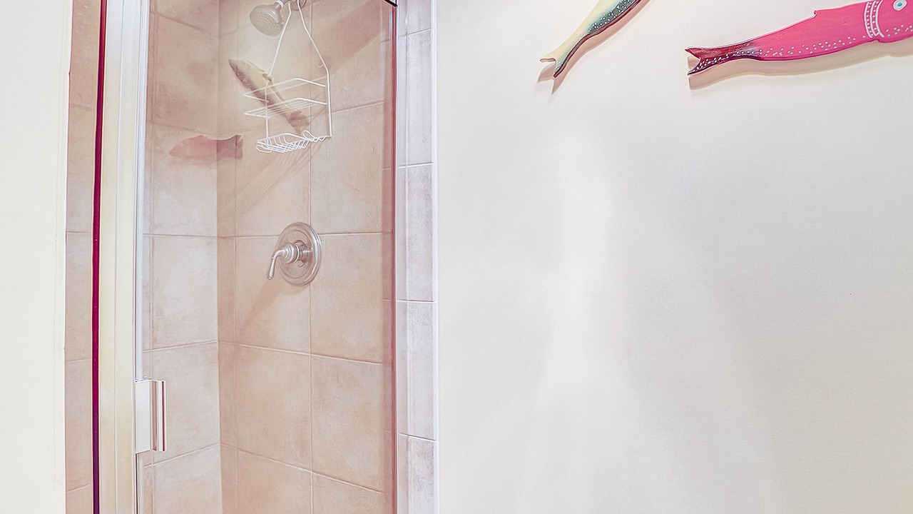 Photo of Bathroom in Night Heron