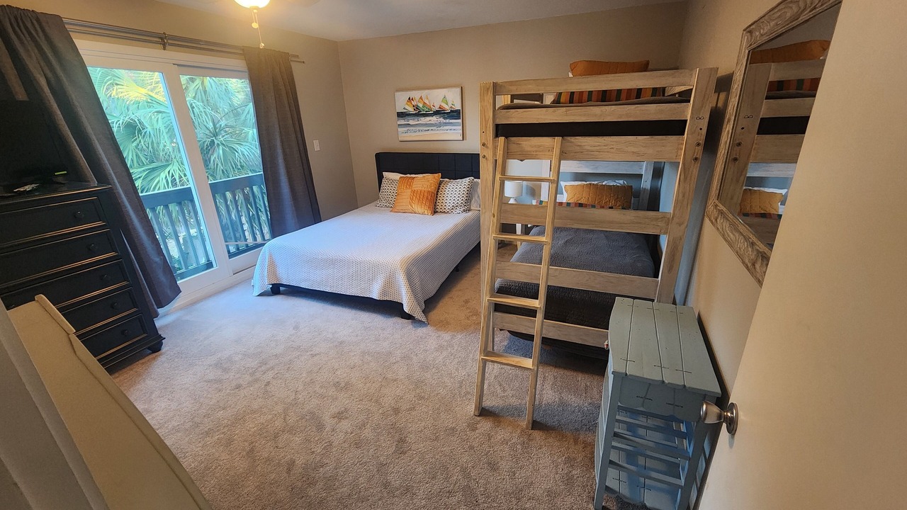 Photo of Bedroom in Heritage Woods