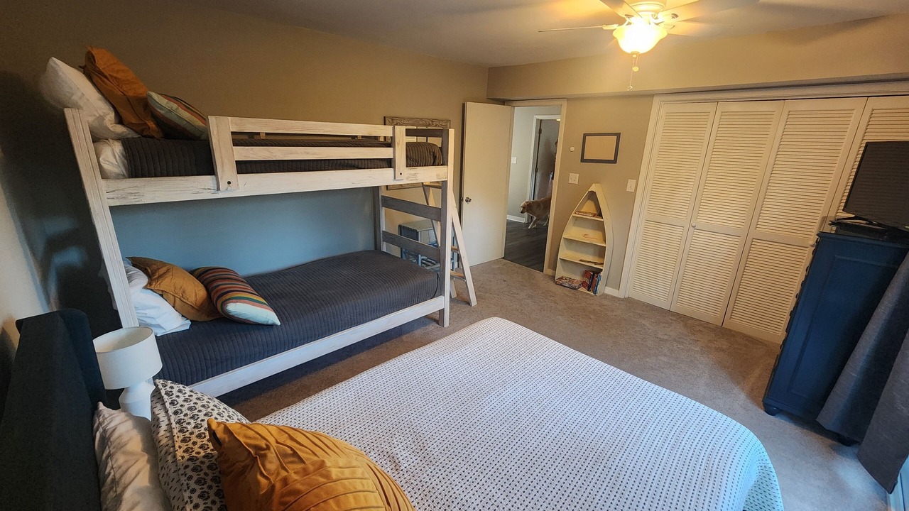 Photo of Bedroom in Heritage Woods