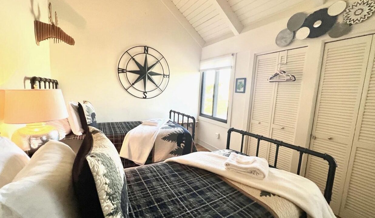 Photo of Bedroom in Sealoft Villas