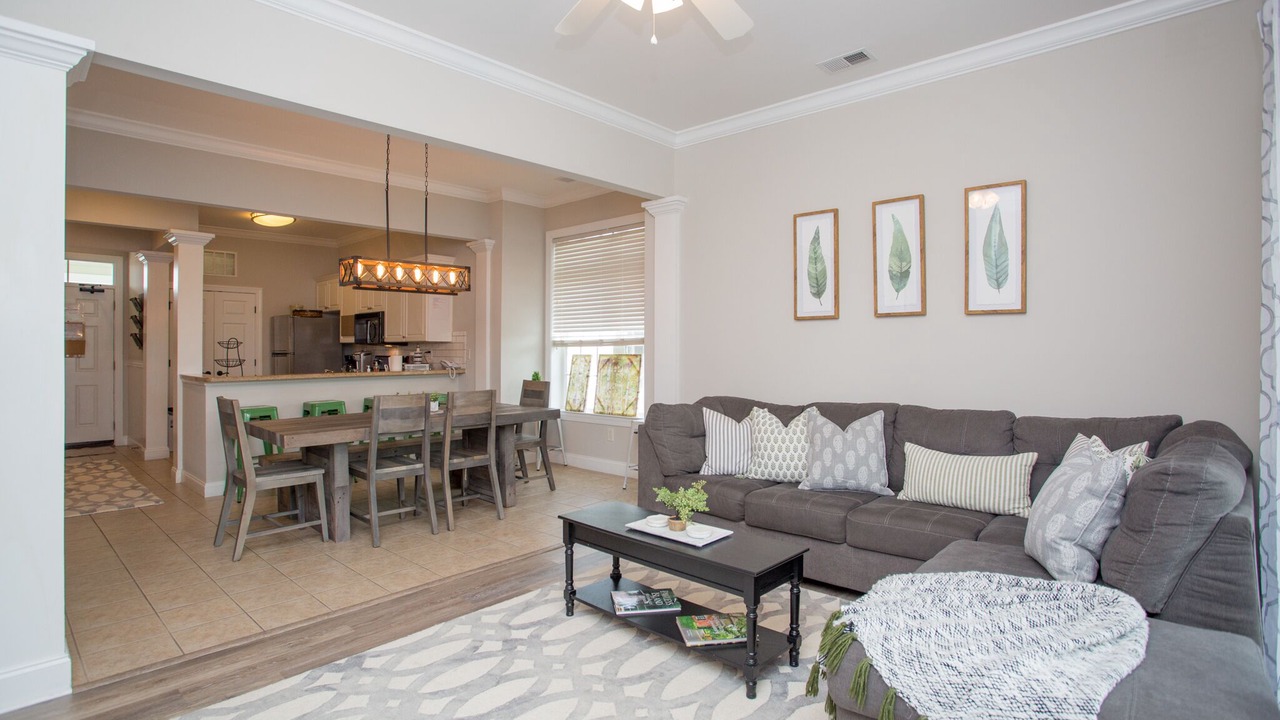 Photo of Livingroom in North Litchfield Beach
