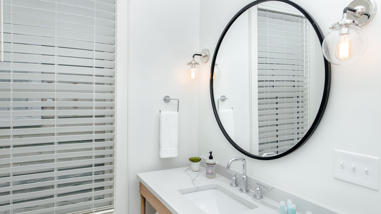 Photo of Bathroom in Cannonborough Elliotborough