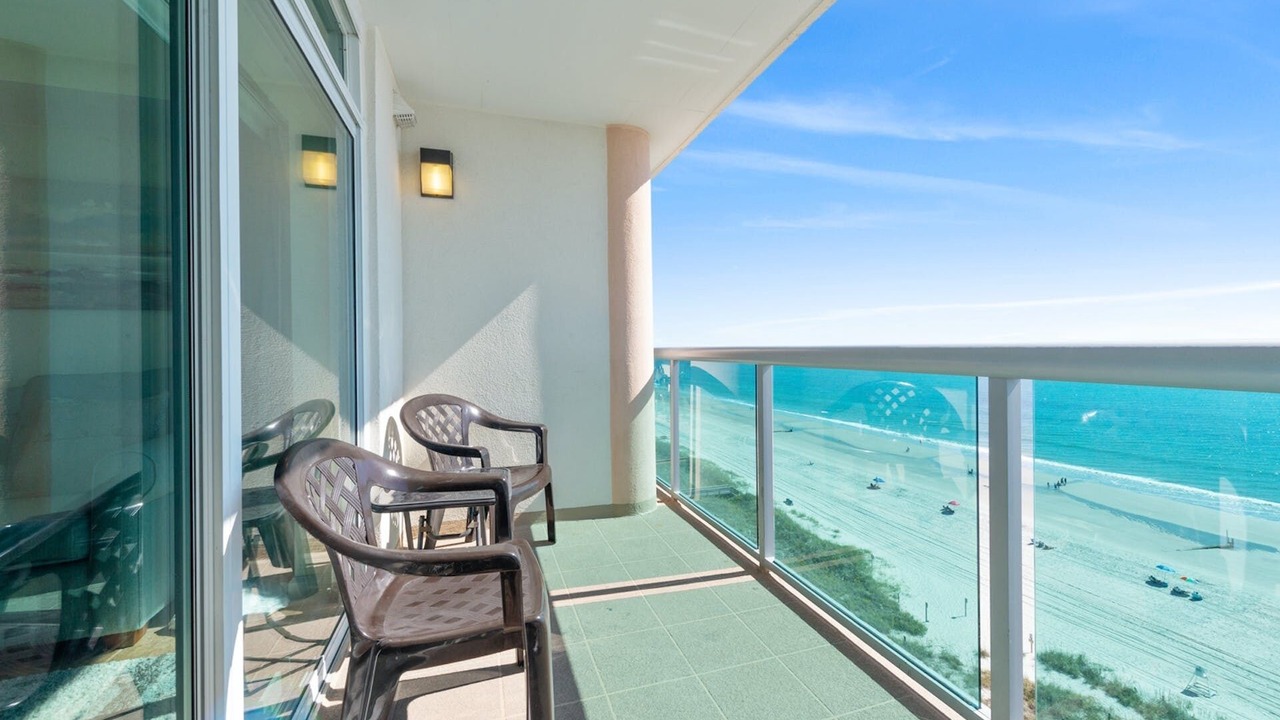 Photo of Patio Balcony in Crescent Beach