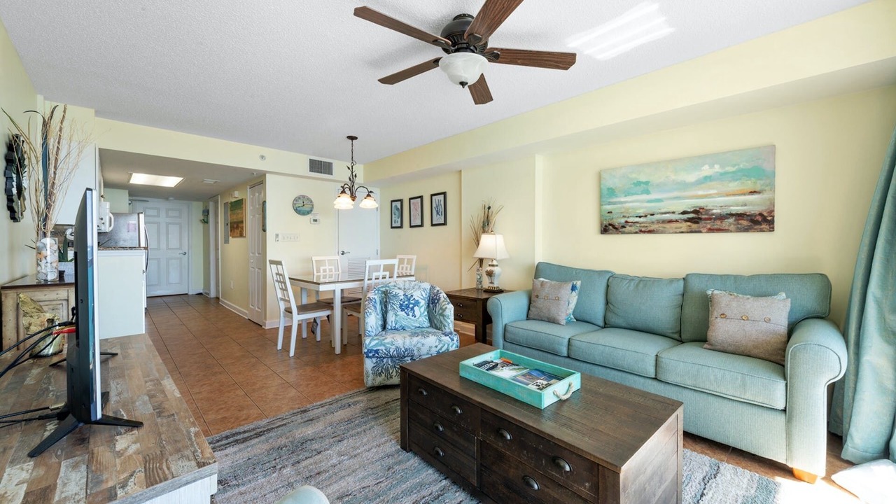 Photo of Livingroom in Crescent Beach
