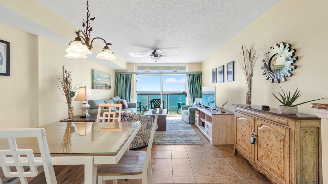 Photo of Livingroom in Crescent Beach