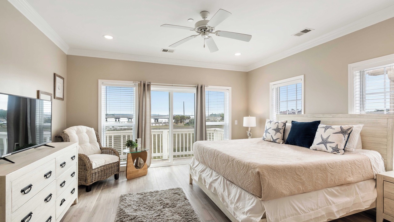 Photo of Patio Balcony in Waters Edge