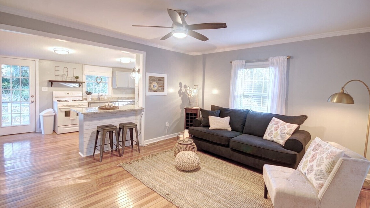 Photo of Livingroom in Lincolnville