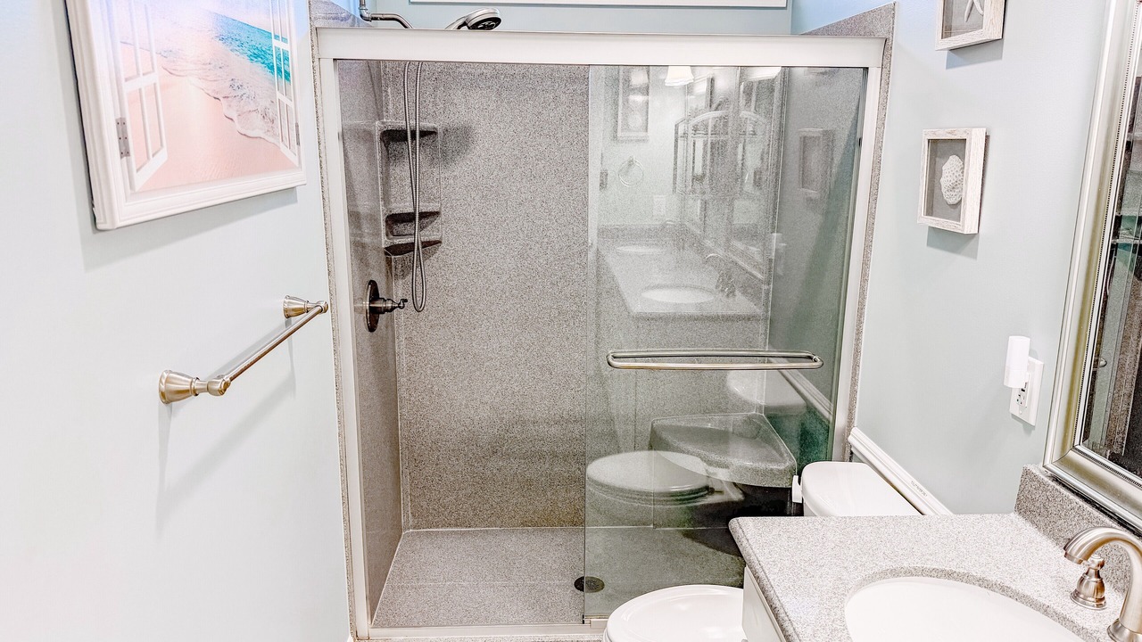 Photo of Bathroom in Cherry Grove Beach