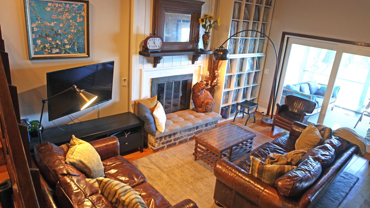 Photo of Livingroom in Hanahan