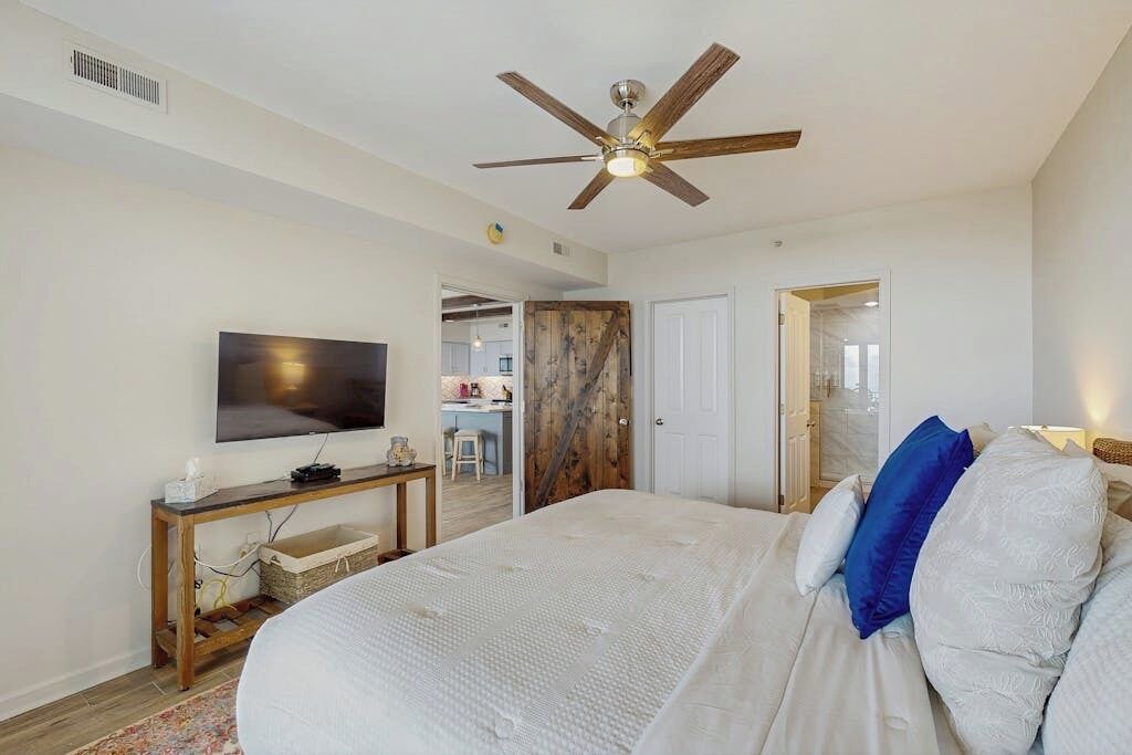 Photo of Bedroom in Litchfield by the Sea
