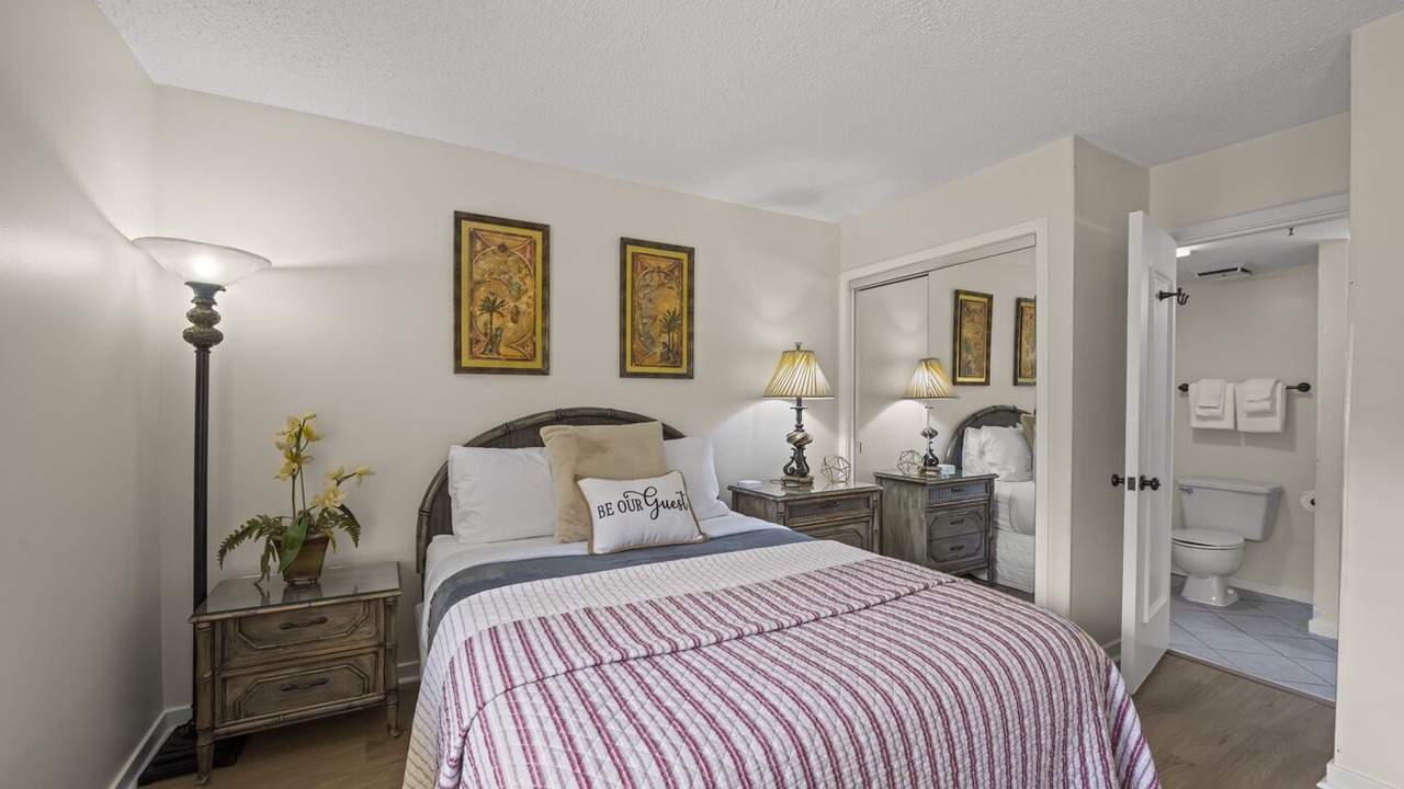 Photo of Bedroom in Arcadian Shores