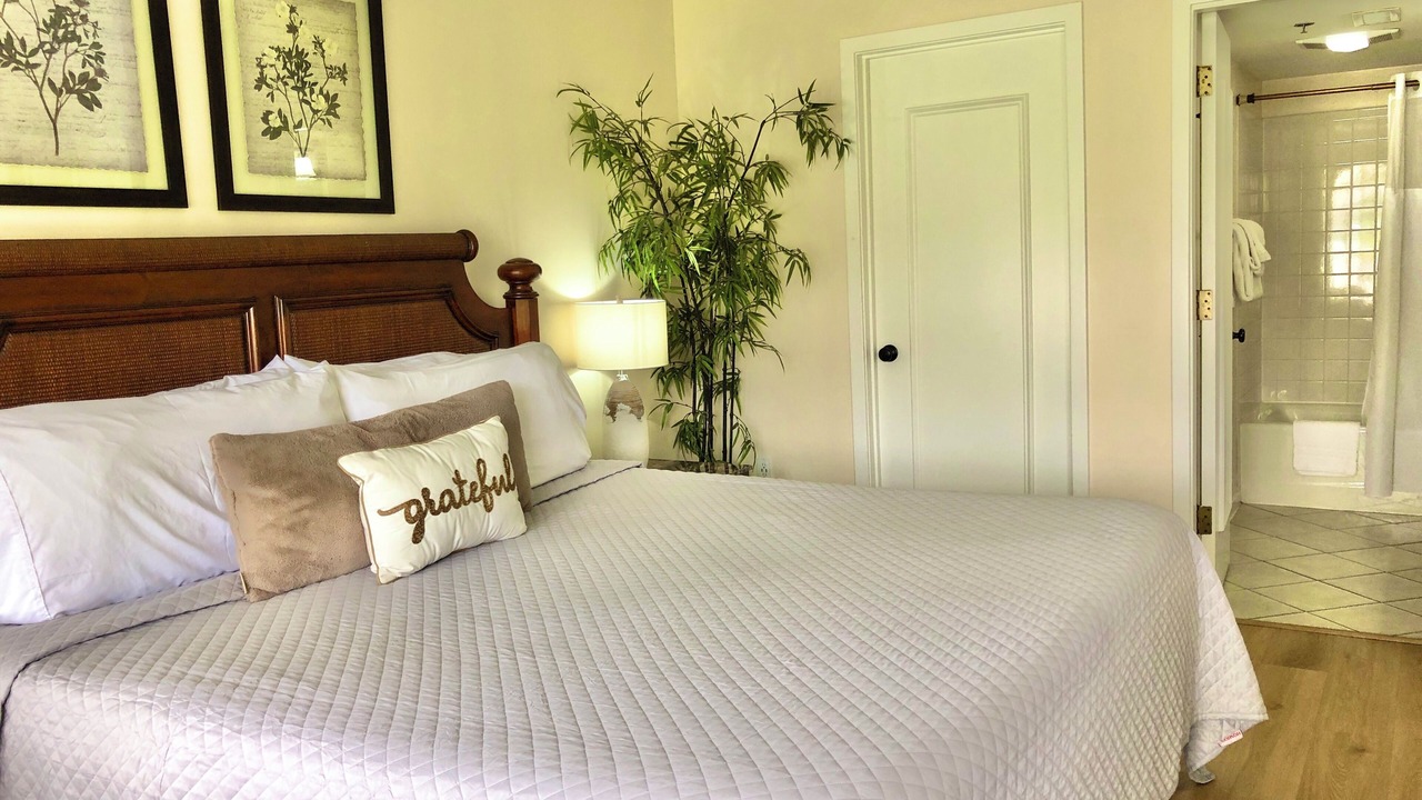 Photo of Bedroom in Arcadian Shores