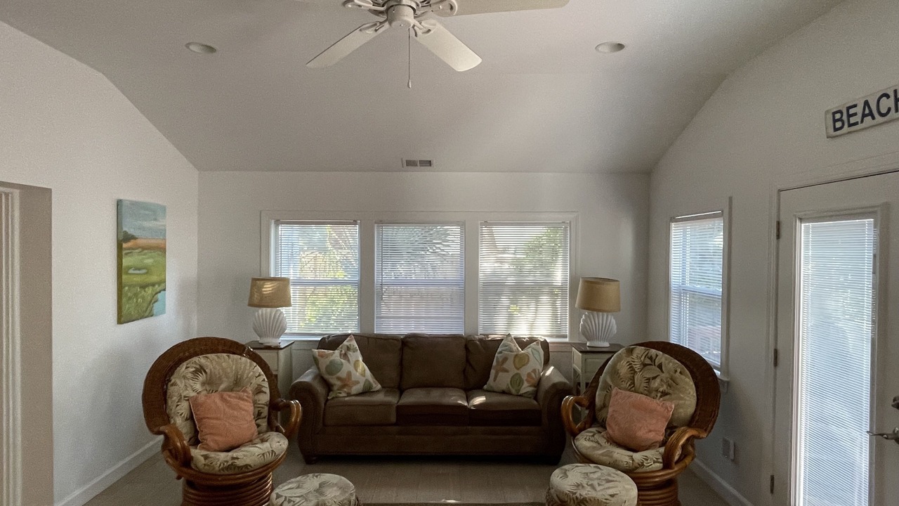 Photo of Livingroom in Isle of Palms