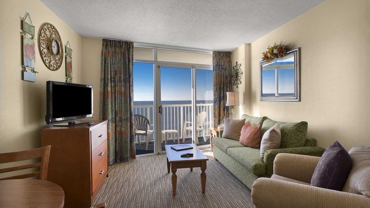 Photo of Livingroom in Arcadian Shores