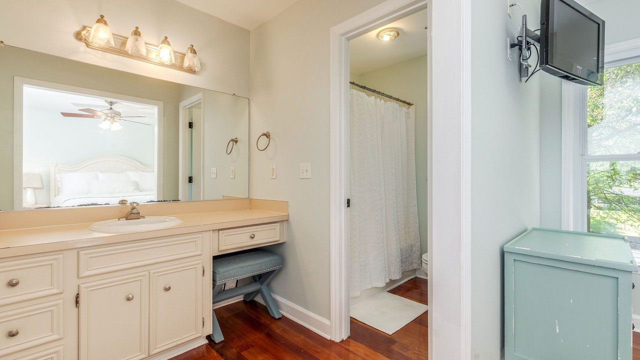 Photo of Bedroom in Mount Pleasant