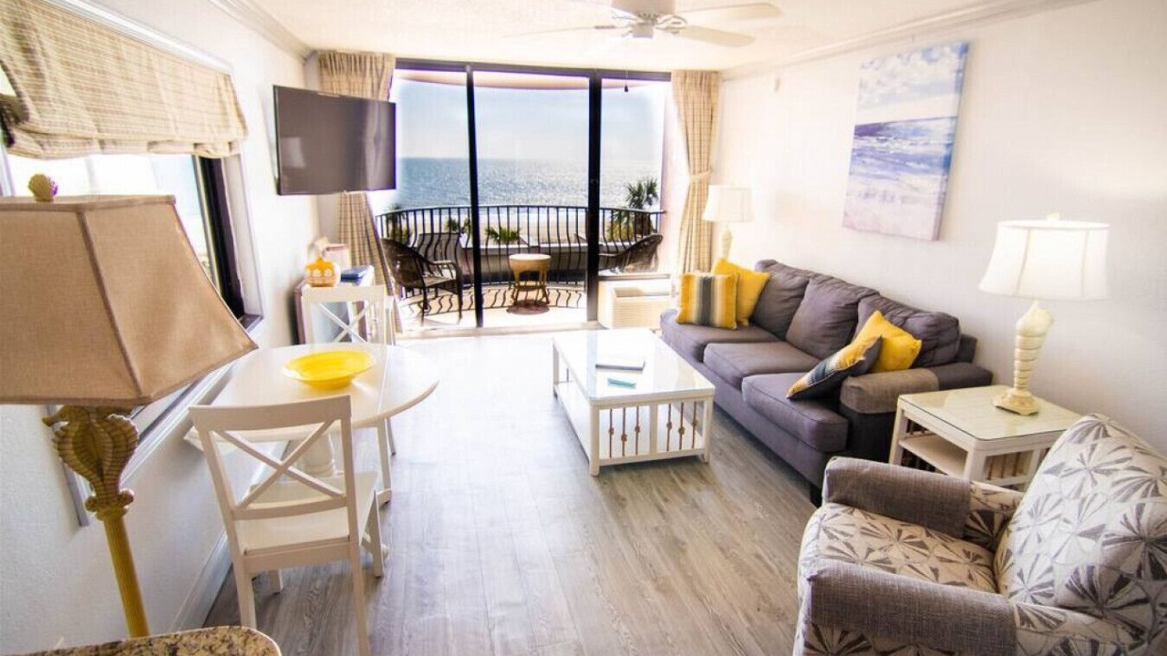 Photo of Livingroom in Myrtle Beach